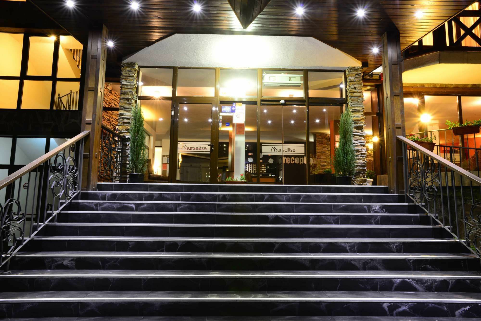 Hotel Mursalitsa By Hmg Pamporovo Esterno foto